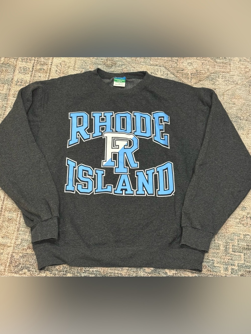 University of Rhode Island URI COLLEGE CHAMPION LOGO Crewneck SWEATSHIRT M